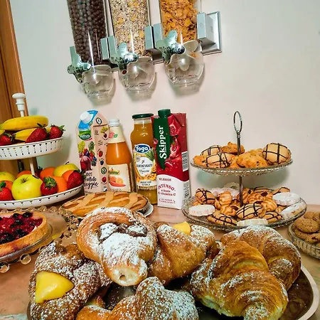 Turistico Port View Bed & Breakfast 4*